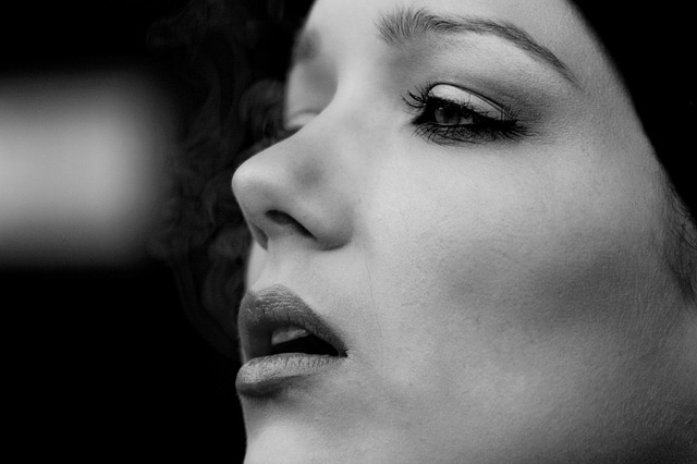 Anxious girl Hypnotherapy for anxiety